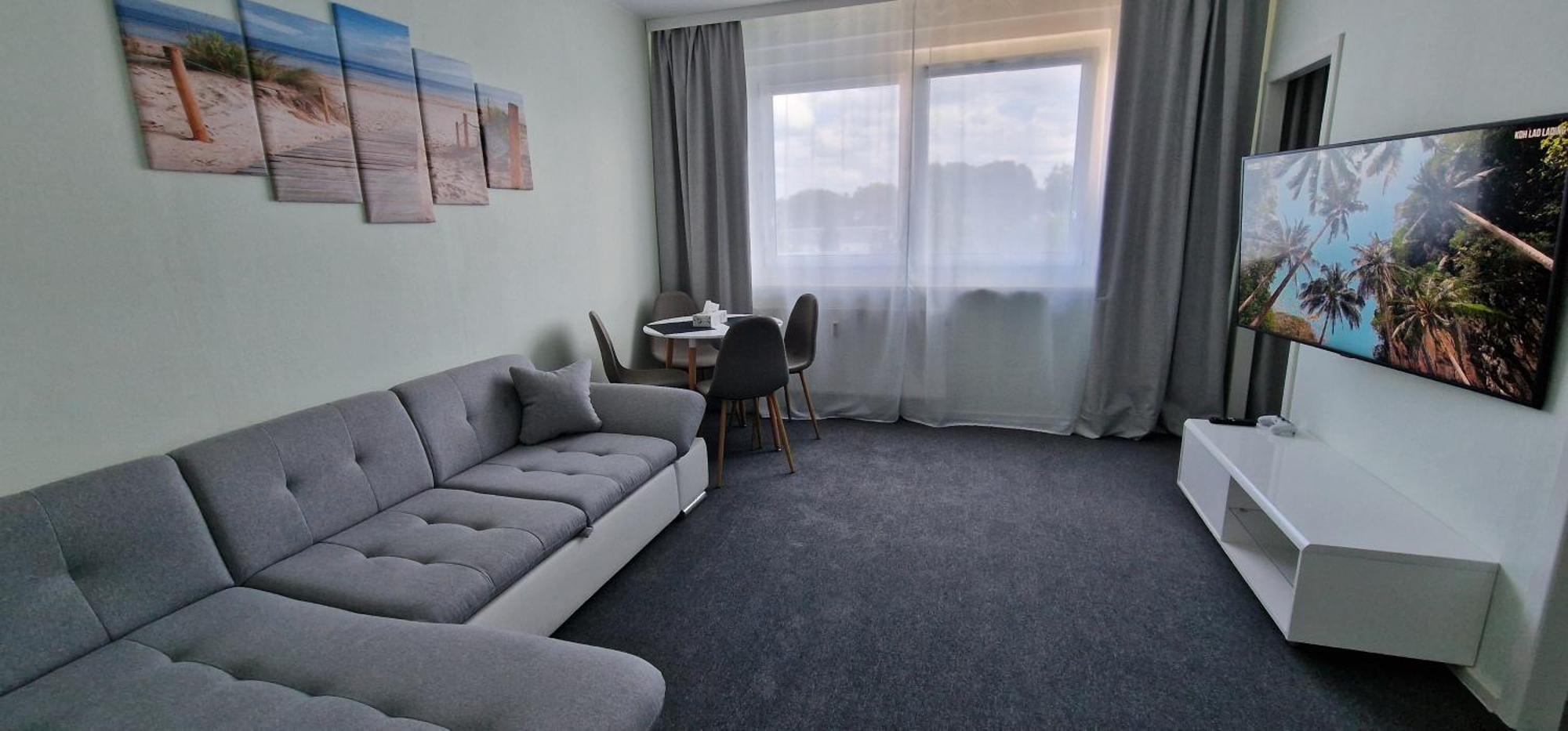 Citycenter Apartment - Bigtv-Ps4-Netflix-Parking ケムニッツ エクステリア 写真